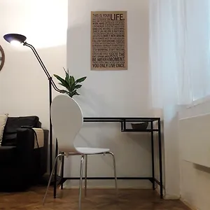 Apartman A+, Budapest